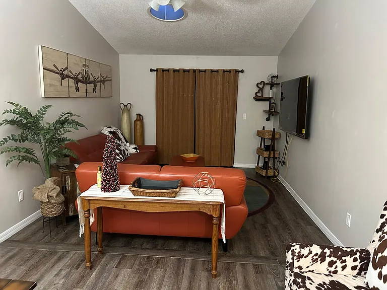 1140 Fairvilla Dr — Photo 18
