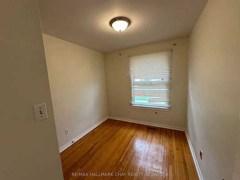 278 Pine Dr — Photo 6