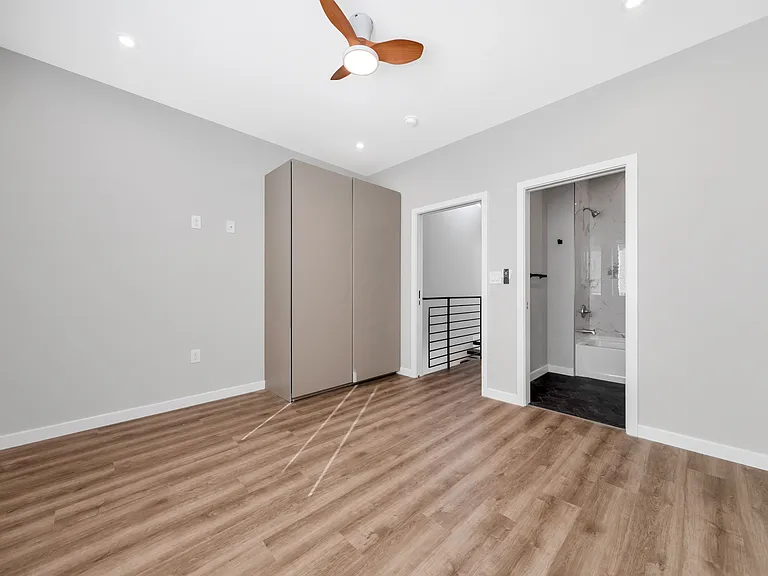 2635 W Sterner St — Photo 27