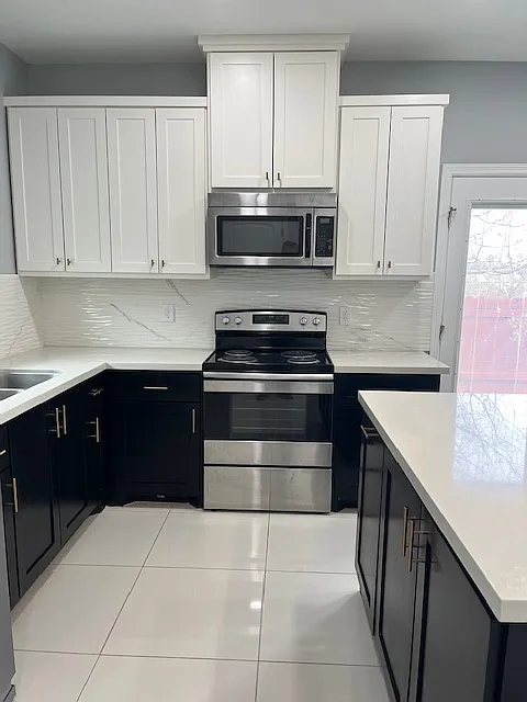3 bed, 1050 sqft, $1,000 — Photo 4