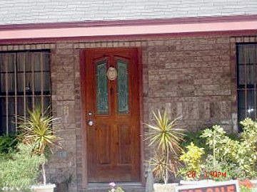 1st image of 2504 W Hackberry Ave