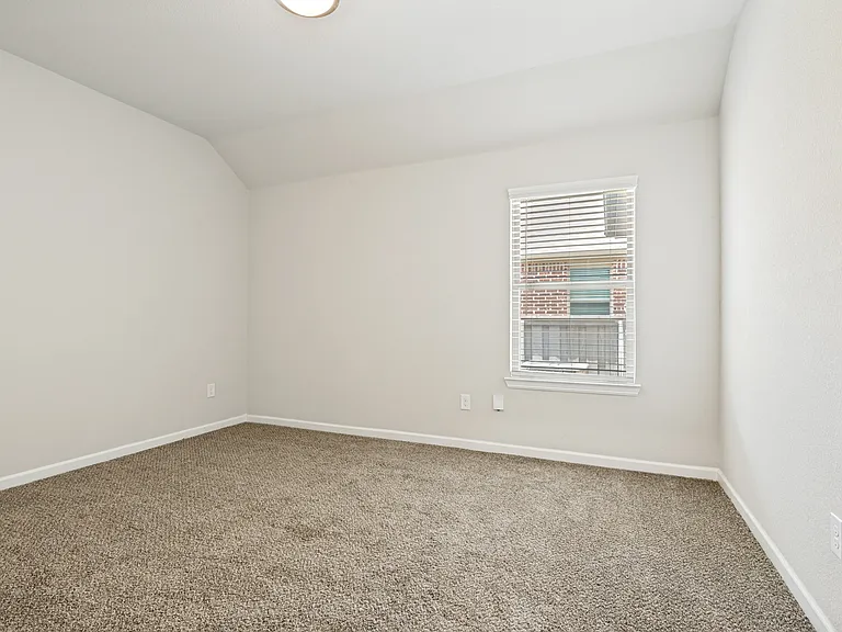 4709 Mayflower Dr — Photo 16