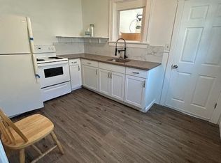 214 Mulberry St APT 2, Bristol, PA 19007