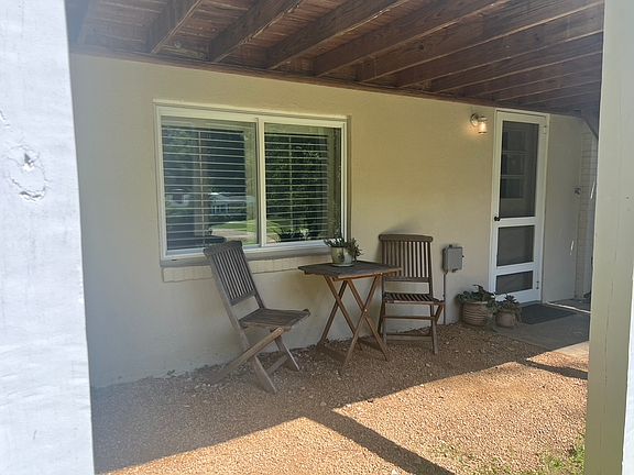 5th image of 4 Ellenwood Dr