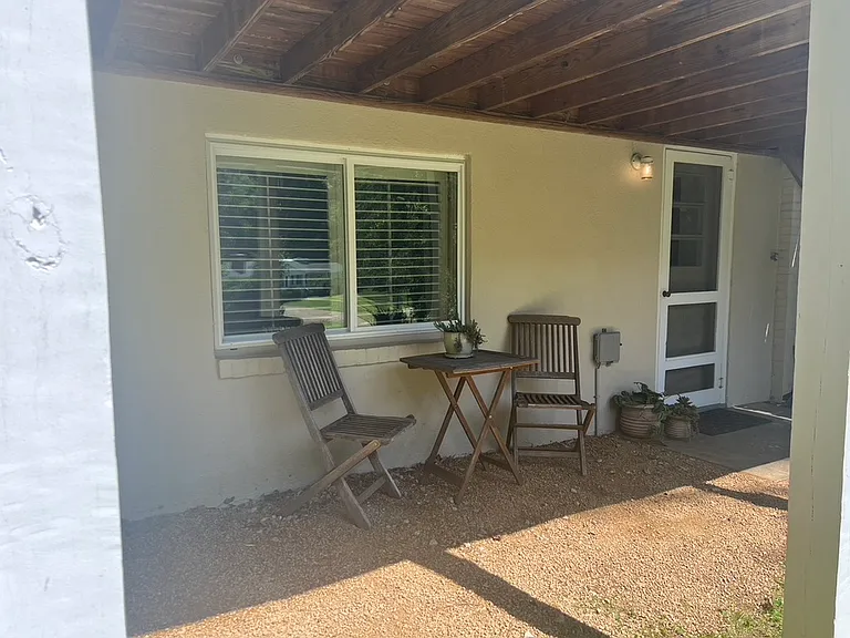 4 Ellenwood Dr — Photo 5