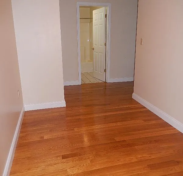 15 Pearl St #5 — Photo 14