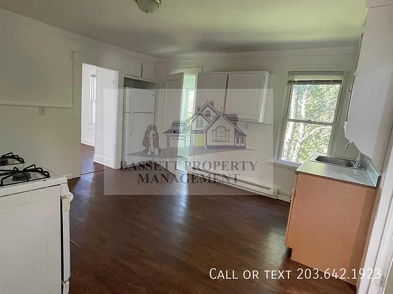 109 E Albert St #2 — Photo 19