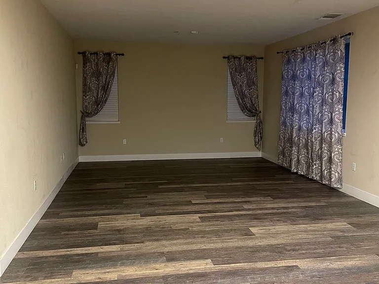 1312 Academy Dr — Photo 6