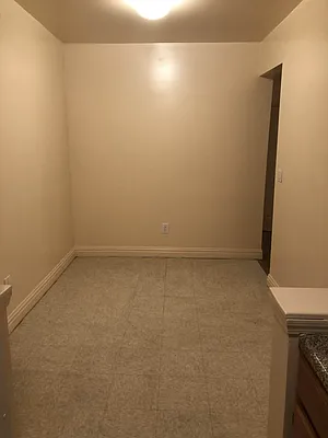 Rented by Kew Forest Realty Inc | media 15