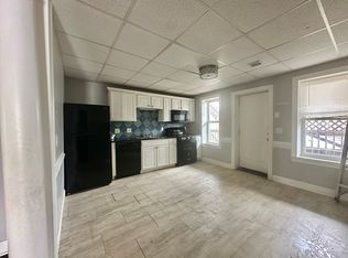 146 Broadway #2R, Chicopee, MA 01020