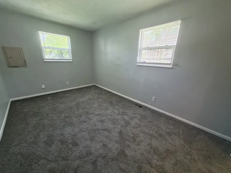 4708 Payton Ave — Photo 21