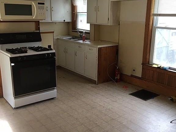 2nd image of 17 Germain Ave
