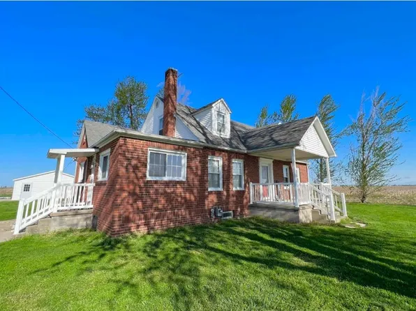 839 State Highway 185, Farina, IL 62838