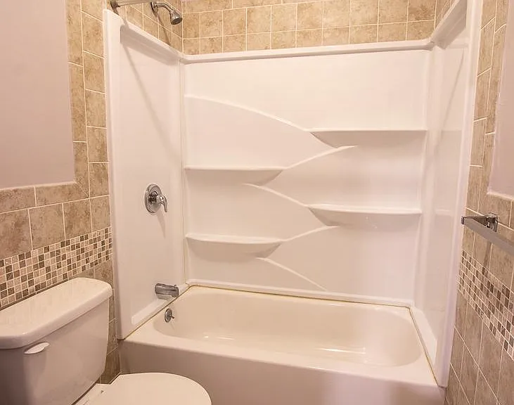 4111 Ludlow St #1R — Photo 6