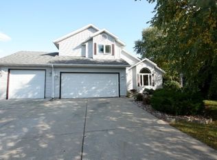 2762 Star Crest Trl, Sun Prairie, WI 53590