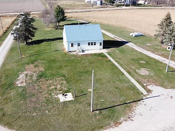 4th image of 26254 Cedar St