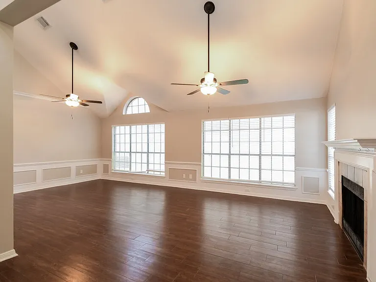 4765 Oakmont Ct — Photo 5
