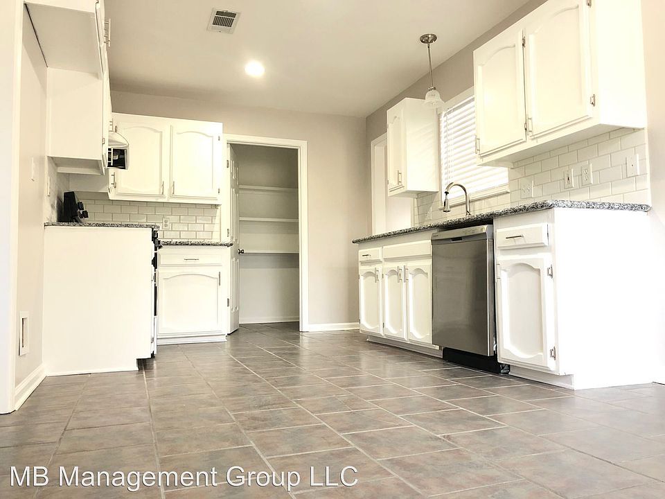 1st image of 36027 Cheray Dr