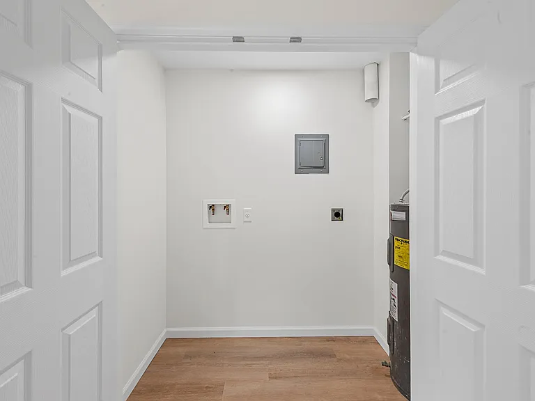 1417 Plaza Pl — Photo 13