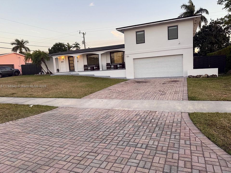1st image of 15600 Palmetto Club Dr