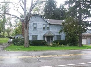 1547 Mercer Rd, Ellwood City, PA 16117