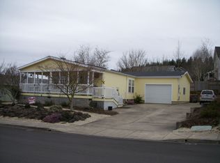 1768 NW Poppy Hills Dr, McMinnville, OR 97128