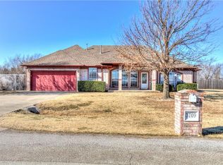 3709 Wimberley Creek Dr, Yukon, OK 73099