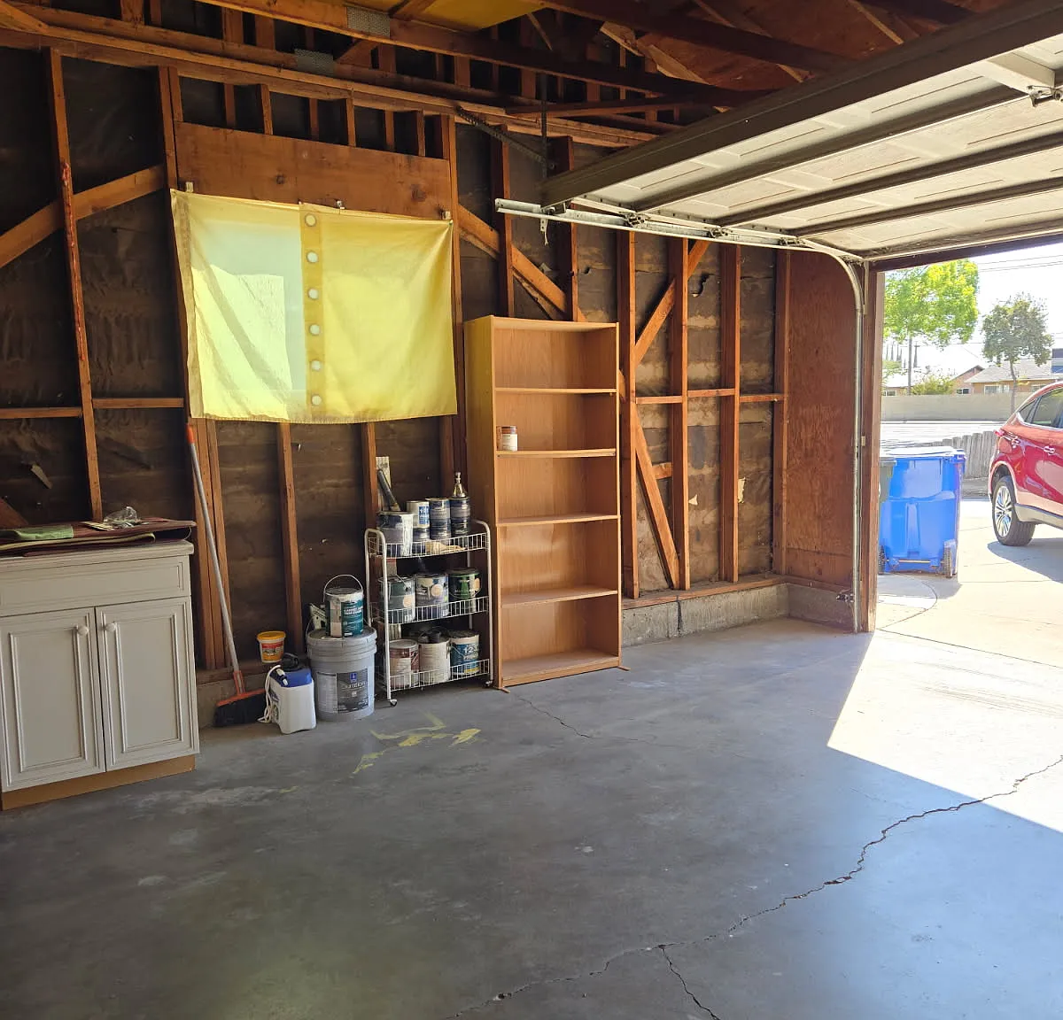 3 bed, 1148 sqft, $2,400 — Photo 2