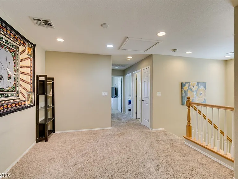 2619 Begonia Valley Ave — Photo 33