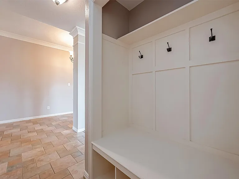 7214 Glenwick Ct — Photo 29