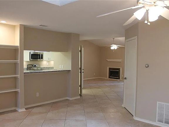 4th image of 5537 Stoney Glen Dr