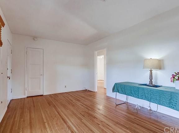 5th image of 4752 Whitewood Ave