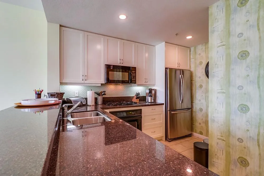 2 bed, 1070 sqft, $3,850 — Photo 3