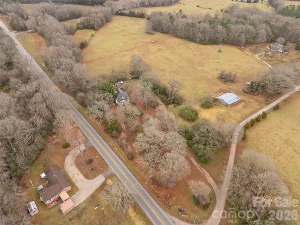 3878 Catawba River Rd, Fort Lawn, SC 29714