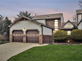 1122 Valleyview Dr, Lawrence, PA