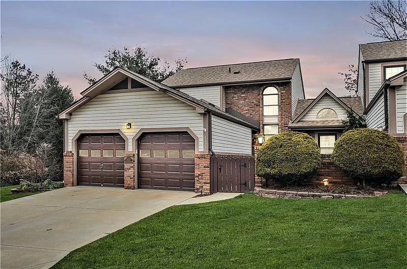1122 Valleyview Dr photo 1