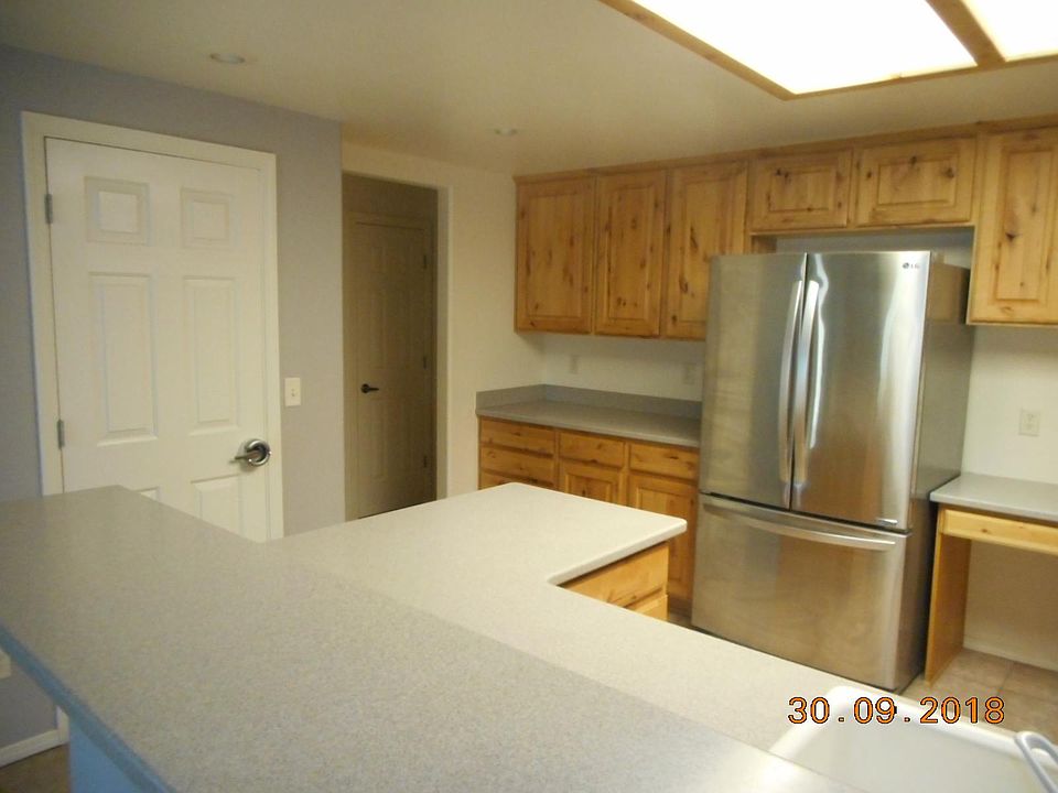 2nd image of 1715 S Ax Handle Way