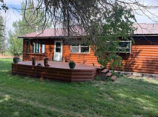 97 Zigzag Rd, Riverton, WY 82501