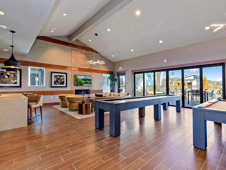 Esencia Sur Apartment Homes — Photo 9