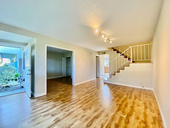 5th image of 748 Pinta Ln