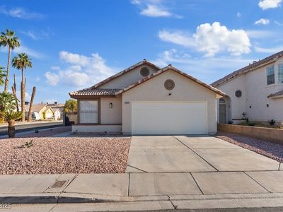 5849 Emerald Canyon Dr, Las Vegas, NV, 89142