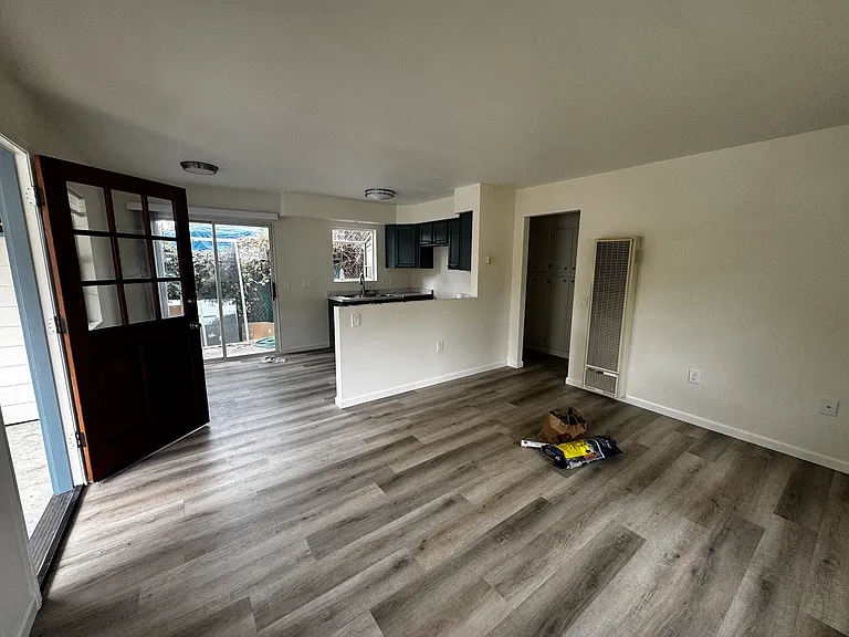 917 E Gutierrez St #913A — Photo 4