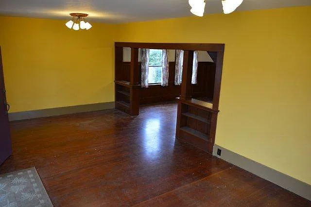135 W Grant St — Photo 23