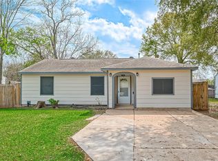 7426 Carrie Ln, Deer Park, TX 77536