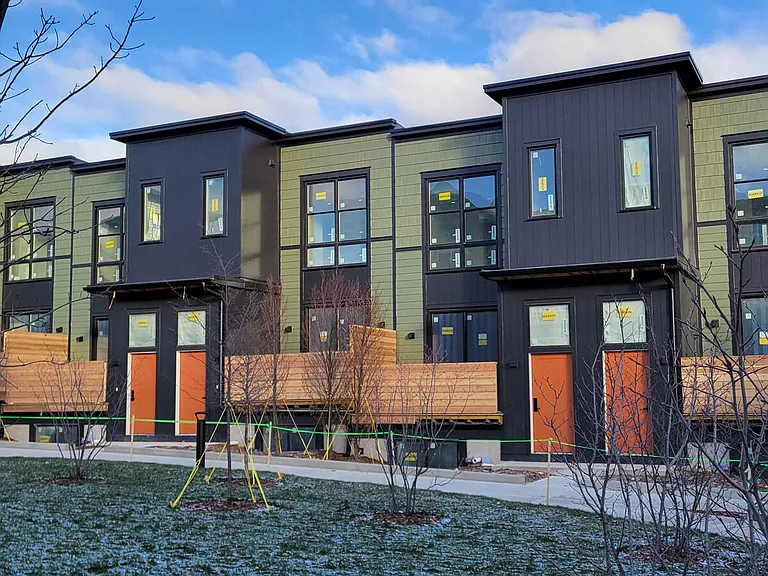 Union Green Apartments — Photo 6