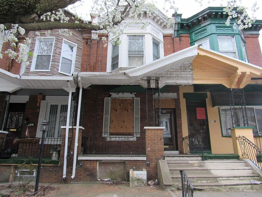 1st image of 2548 W Cumberland St