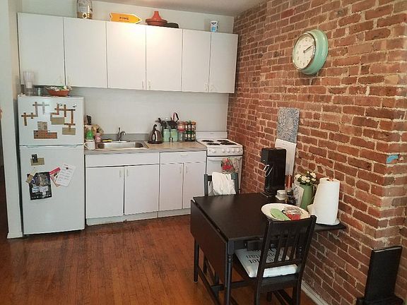 2nd image of 214 E 90th St APT 3ER