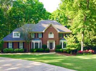 100 Blakewood Dr, Roswell, GA 30075