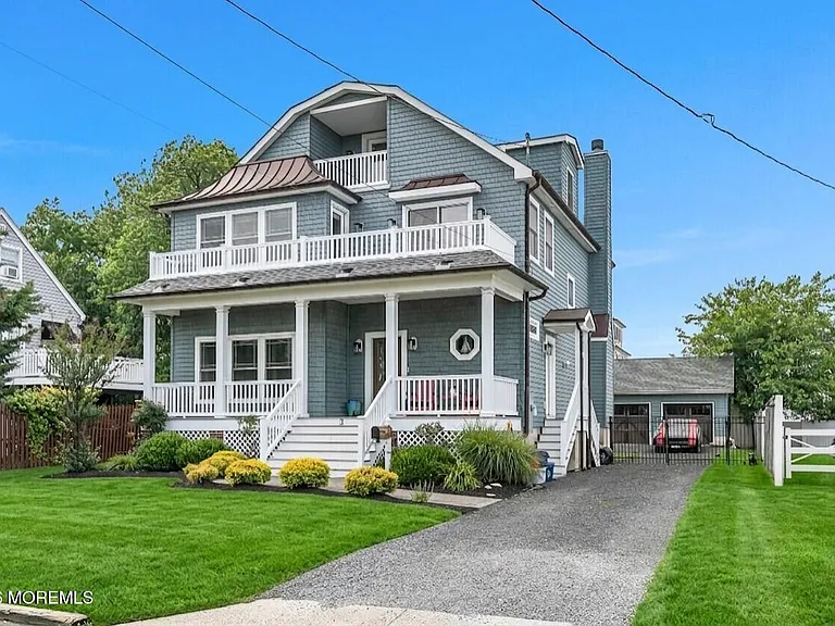 3 Monmouth Pl — Photo 2