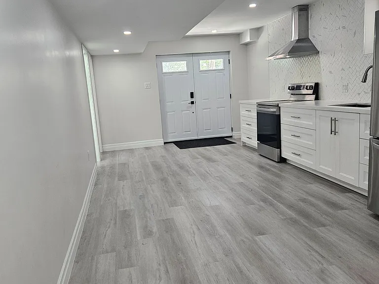 7 Adanac Dr #BASEMENT — Photo 6